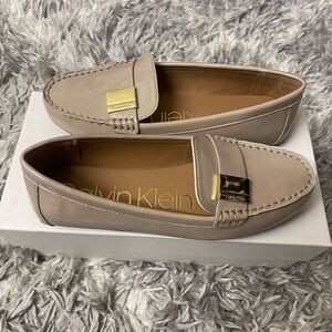 Calvin Klein Lisa Patent Cocoon 6 M